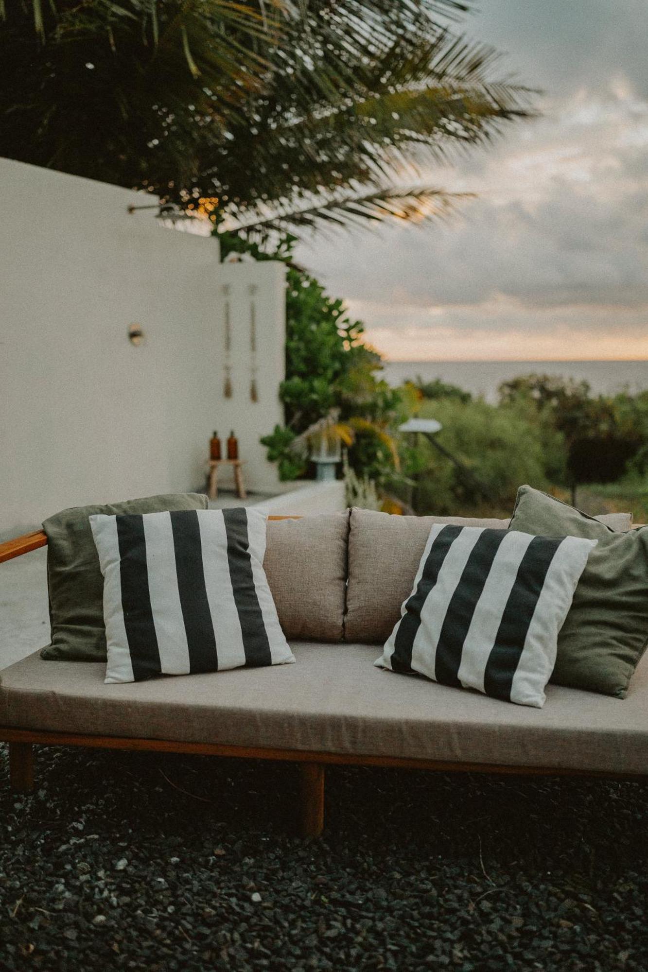 Villa Manika Vue Mer Le Moule Exterior photo